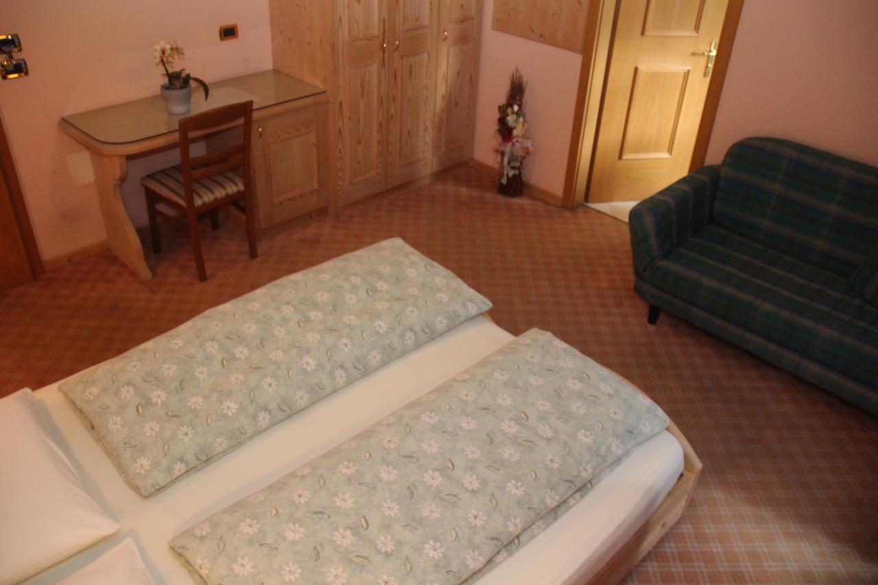 Albergo Caravasc Livigno Bagian luar foto