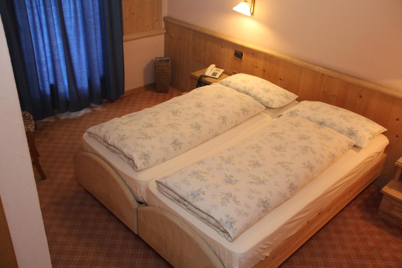 Albergo Caravasc Livigno Bagian luar foto
