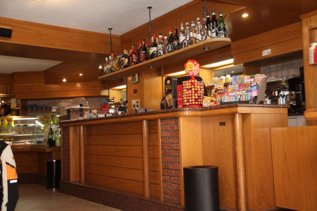 Albergo Caravasc Livigno Bagian luar foto