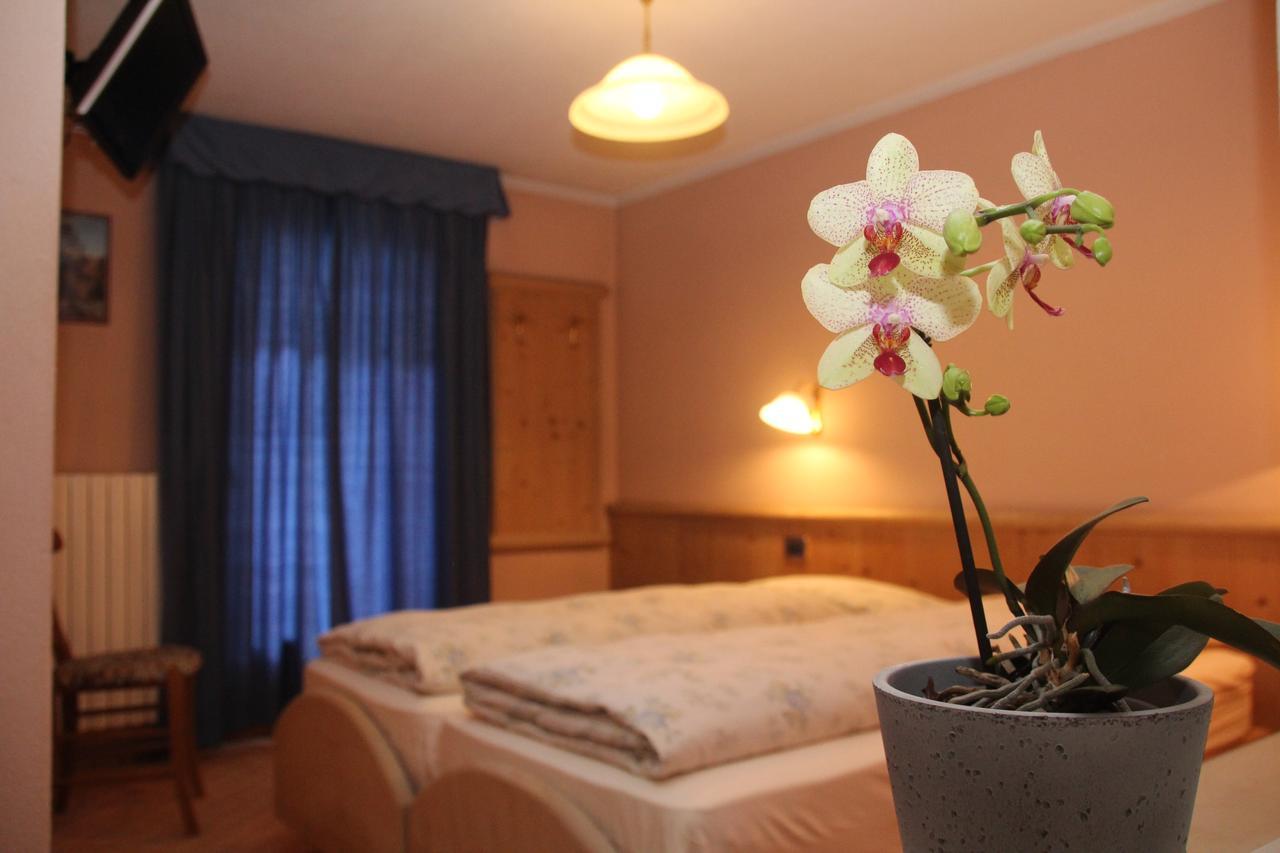 Albergo Caravasc Livigno Bagian luar foto