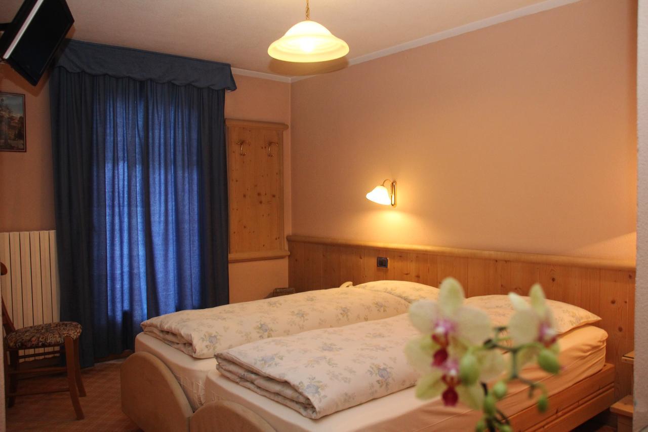 Albergo Caravasc Livigno Bagian luar foto